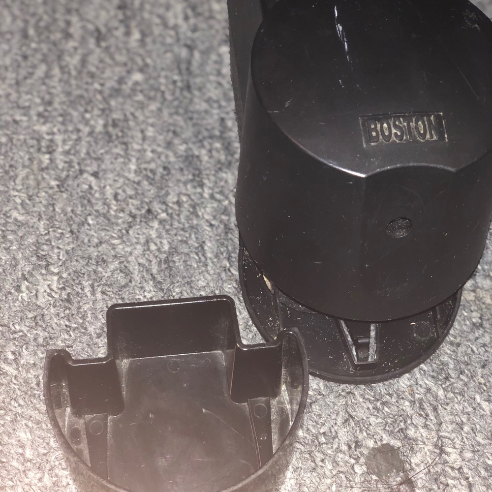 Automatic Pencil Sharpener - Picture 3 of 6
